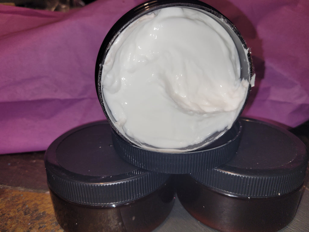 Almond Avocado 🥑 Whipped Body Butter Cream(Light Weight, Deeply Moisturizing, Heals/RestoresCracked Skin)